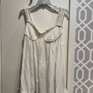 NWOT White Sleeveless Ruffled Top with Tie Back